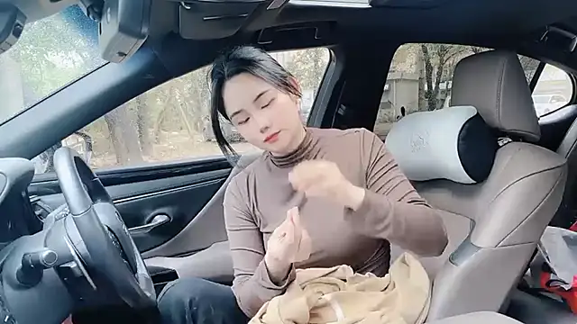 orla2021 online show from 02.25.25