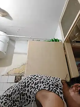 JoLeNe27 online show from 10.29.25