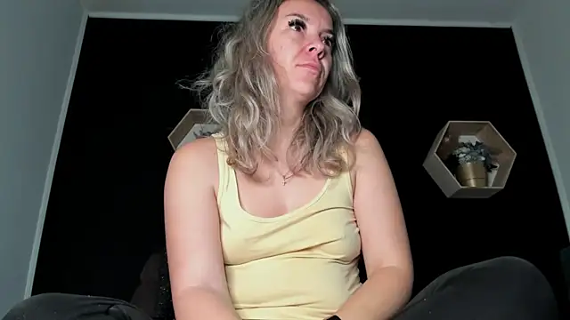 Snapshot of Alesys69 chatting on 11.07.25 Alesys69 online show from 11.07.25