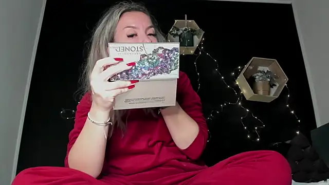 Snapshot of Alesys69 chatting on 12.16.25 Alesys69 online show from 12.16.25