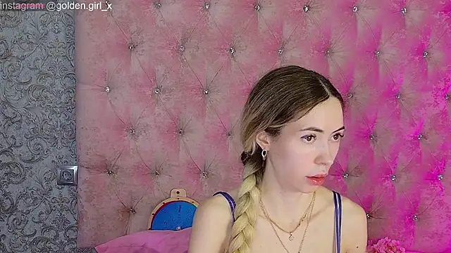 Akilla Queen online show from 05.13.26