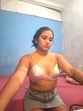 Snapshot of shayna_all chatting on 03.15.25 shayna all online show from 03.15.25