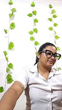 Snapshot of shayna_all chatting on 09.11.25 shayna all online show from 09.11.25