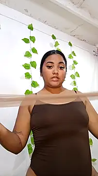 Snapshot of shayna_all chatting on 10.21.25 shayna all online show from 10.21.25