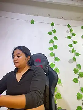 Snapshot of shayna_all chatting on 03.25.26 shayna all online show from 03.25.26