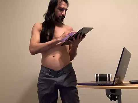 Youreherewithme online show from 01.28.25