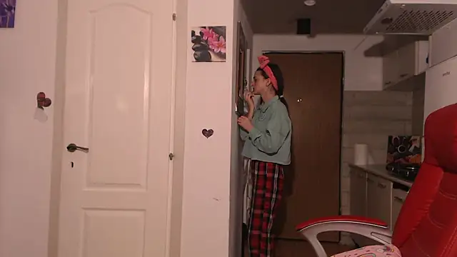 simyhvn online show from 04.08.26