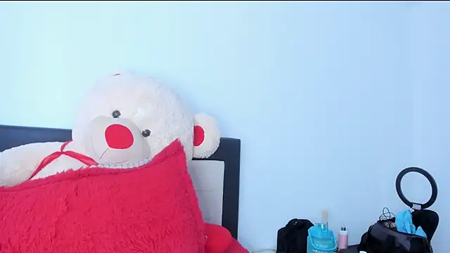 Snapshot of na-biky chatting on 12.29.24 na-biky online show from 12.29.24