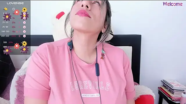 Snapshot of na-biky chatting on 02.09.25 na-biky online show from 02.09.25