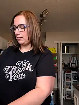 Snapshot of Canadian_BBW chatting on 10.29.25 Canadian BBW online show from 10.29.25