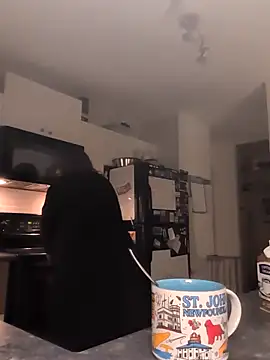 Snapshot of Canadian_BBW chatting on 12.14.25 Canadian BBW online show from 12.14.25