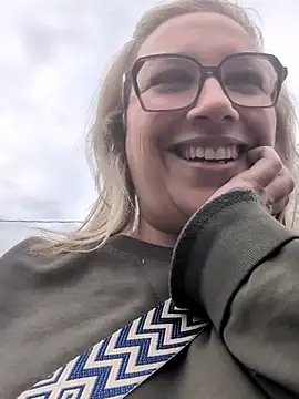 Canadian BBW online show from 04.01.26