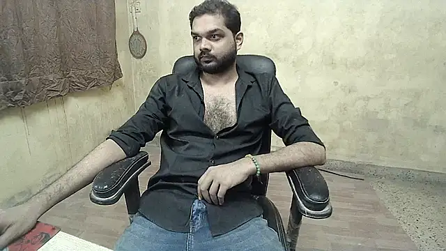 Snapshot of mynastyfuckerr chatting on 10.27.25 mynastyfuckerr online show from 10.27.25