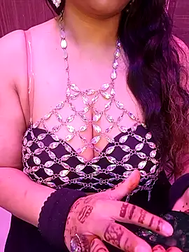 Snapshot of indian_passion chatting on 10.22.25 indian passion online show from 10.22.25