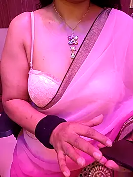 Snapshot of indian_passion chatting on 11.07.25 indian passion online show from 11.07.25