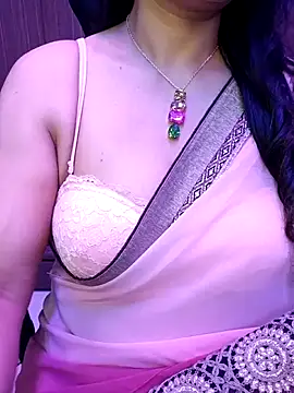 Snapshot of indian_passion chatting on 11.24.25 indian passion online show from 11.24.25