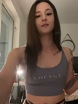 Snapshot of joanaelaa chatting on 03.14.25 joanaelaa online show from 03.14.25