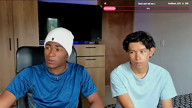 Snapshot of CrissBrownxxx chatting on 05.25.26 CrissBrownxxx online show from 05.25.26