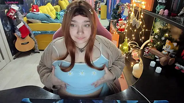 Snapshot of Softie_Sofy chatting on 01.01.25 Softie Sofy online show from 01.01.25