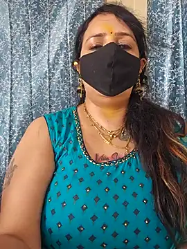 Snapshot of cute-tanvi chatting on 01.21.25 cute-tanvi online show from 01.21.25