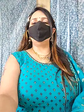 Snapshot of cute-tanvi chatting on 01.28.25 cute-tanvi online show from 01.28.25