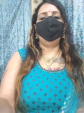 Snapshot of cute-tanvi chatting on 02.04.25 cute-tanvi online show from 02.04.25
