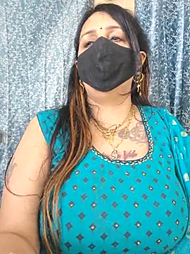 Snapshot of cute-tanvi chatting on 02.18.25 cute-tanvi online show from 02.18.25