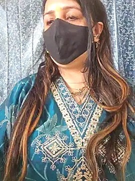 Snapshot of cute-tanvi chatting on 02.22.25 cute-tanvi online show from 02.22.25