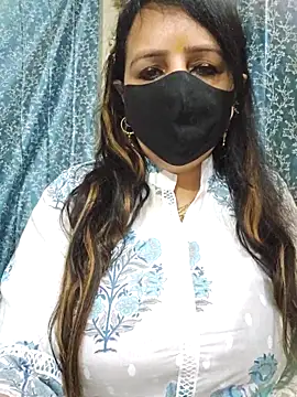 Snapshot of cute-tanvi chatting on 02.28.25 cute-tanvi online show from 02.28.25