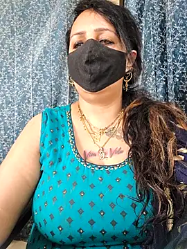 Snapshot of cute-tanvi chatting on 03.11.25 cute-tanvi online show from 03.11.25