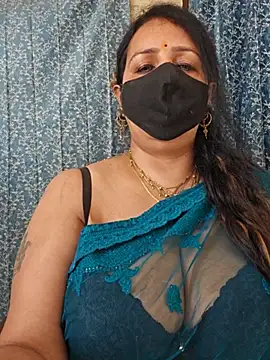 Snapshot of cute-tanvi chatting on 03.19.25 cute-tanvi online show from 03.19.25