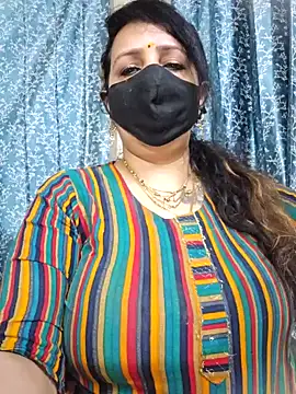 Snapshot of cute-tanvi chatting on 03.21.25 cute-tanvi online show from 03.21.25