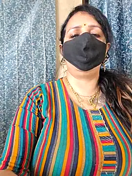 Snapshot of cute-tanvi chatting on 03.21.25 cute-tanvi online show from 03.21.25
