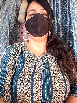 Snapshot of cute-tanvi chatting on 06.17.26 cute-tanvi online show from 06.17.26
