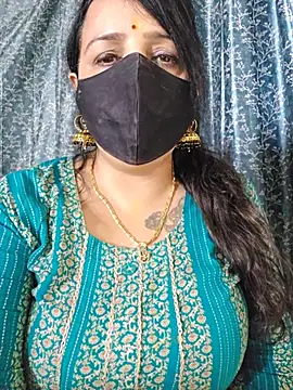 Snapshot of cute-tanvi chatting on 06.18.26 cute-tanvi online show from 06.18.26