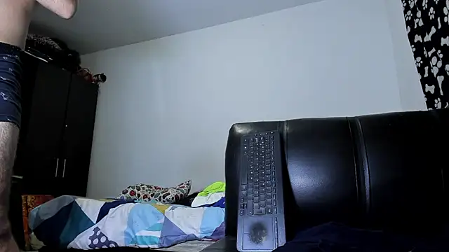 Snapshot of ares_sexxx chatting on 10.22.25 ares sexxx online show from 10.22.25