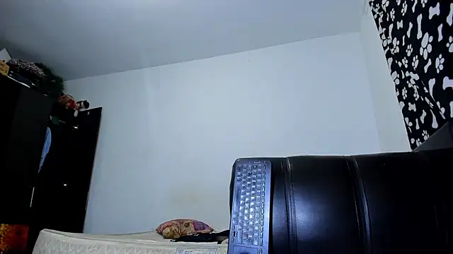 Snapshot of ares_sexxx chatting on 10.31.25 ares sexxx online show from 10.31.25