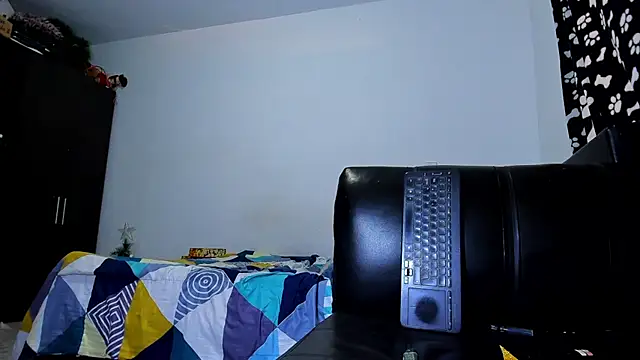 Snapshot of ares_sexxx chatting on 11.22.25 ares sexxx online show from 11.22.25