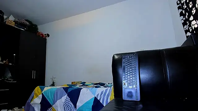 Snapshot of ares_sexxx chatting on 11.23.25 ares sexxx online show from 11.23.25