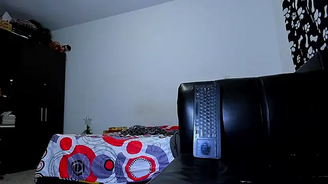 Snapshot of ares_sexxx chatting on 11.27.25 ares sexxx online show from 11.27.25