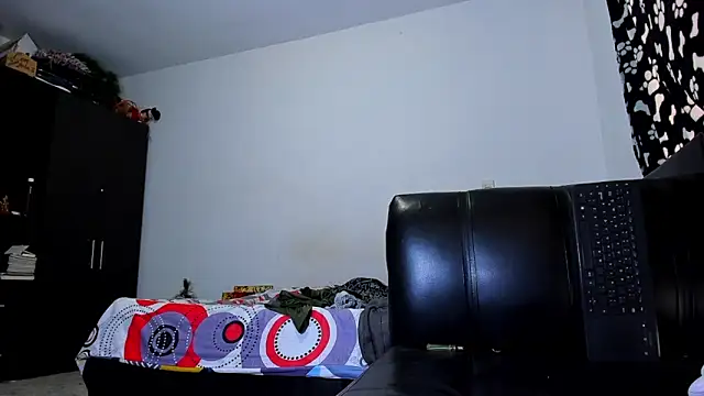 Snapshot of ares_sexxx chatting on 11.28.25 ares sexxx online show from 11.28.25