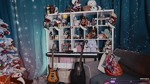 Snapshot of MadnessAlison chatting on 12.16.25 MadnessAlison online show from 12.16.25