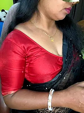 Snapshot of Anushka_21 chatting on 11.27.25 Anushka 21 online show from 11.27.25