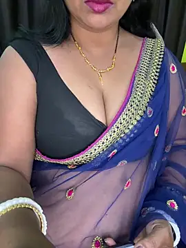 Snapshot of Anushka_21 chatting on 12.19.25 Anushka 21 online show from 12.19.25