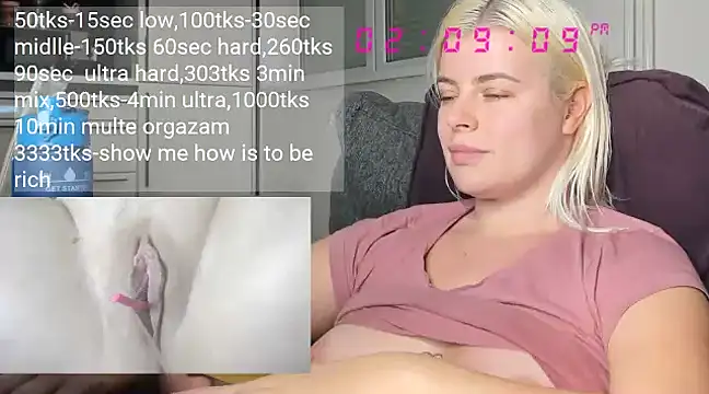 Snapshot of queenofthenighttt chatting on 12.26.24 queenofthenighttt online show from 12.26.24