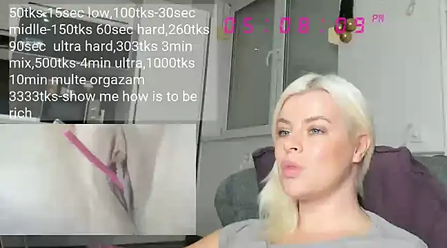 Snapshot of queenofthenighttt chatting on 12.29.24 queenofthenighttt online show from 12.29.24