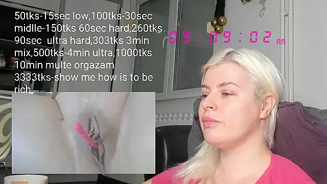 Snapshot of queenofthenighttt chatting on 02.08.25 queenofthenighttt online show from 02.08.25