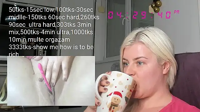 Snapshot of queenofthenighttt chatting on 02.08.25 queenofthenighttt online show from 02.08.25