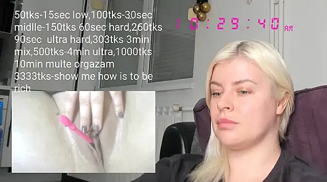 Snapshot of queenofthenighttt chatting on 02.11.25 queenofthenighttt online show from 02.11.25