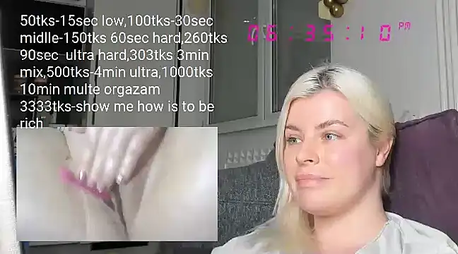 Snapshot of queenofthenighttt chatting on 02.22.25 queenofthenighttt online show from 02.22.25